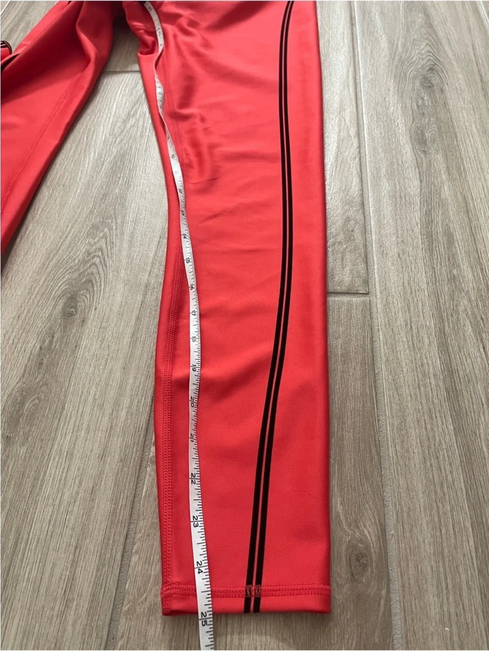 NWOT ALO Yoga Line Up Set Red Hot Summer High Waisted Leggings + Bra Sz XS 0-2